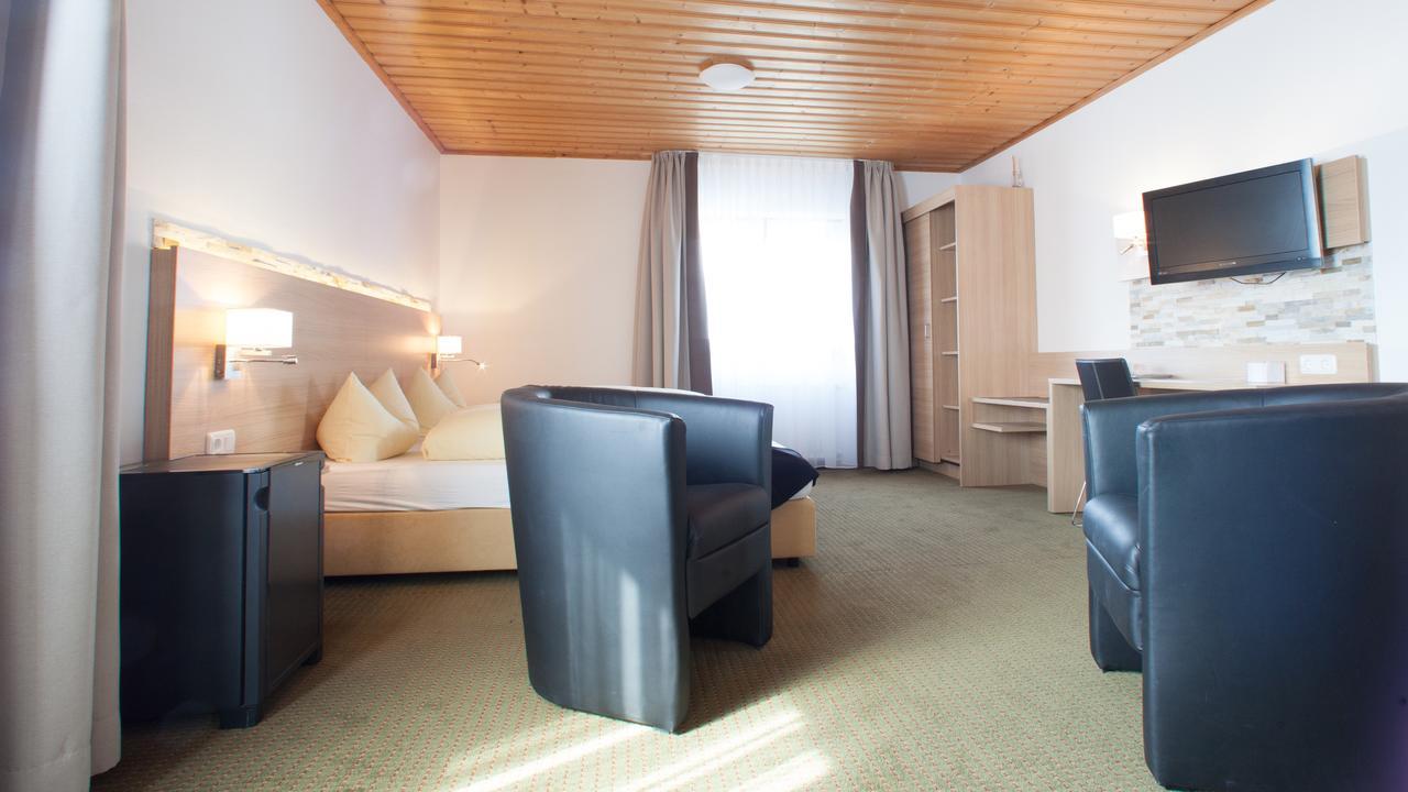 Hotel Vitis Эрдинг Экстерьер фото